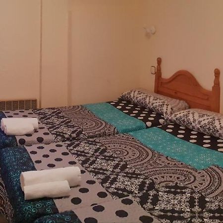 Hostal El Busto Теруел Екстериор снимка