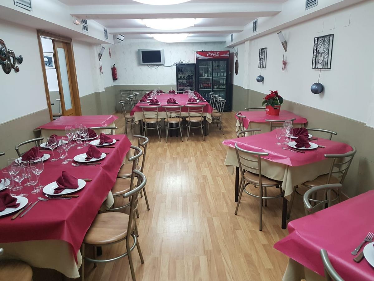 Hostal El Busto Теруел Екстериор снимка