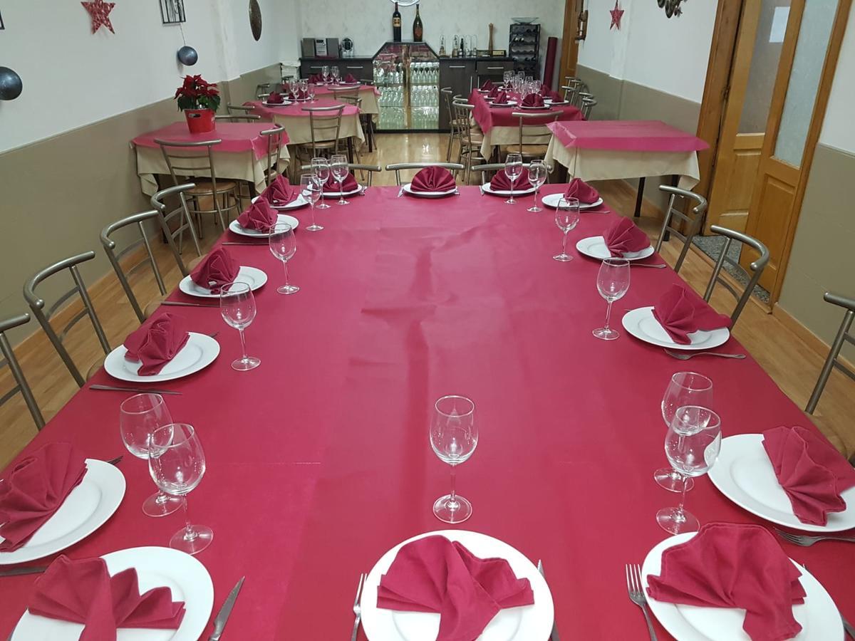 Hostal El Busto Теруел Екстериор снимка