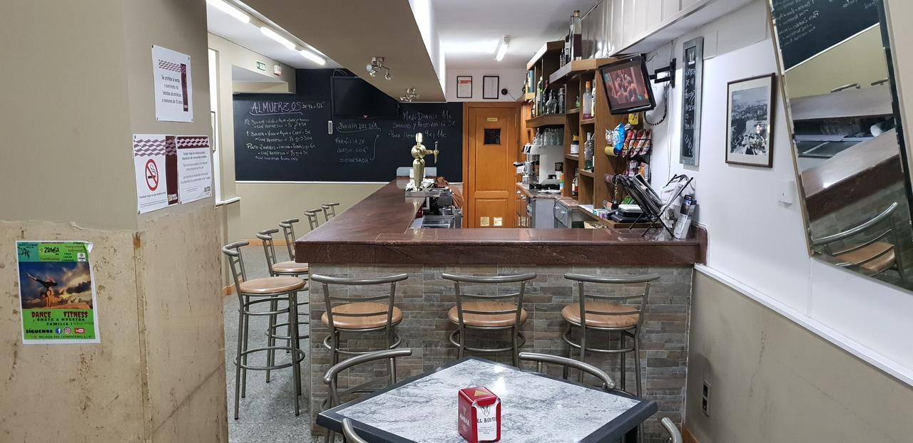 Hostal El Busto Теруел Екстериор снимка