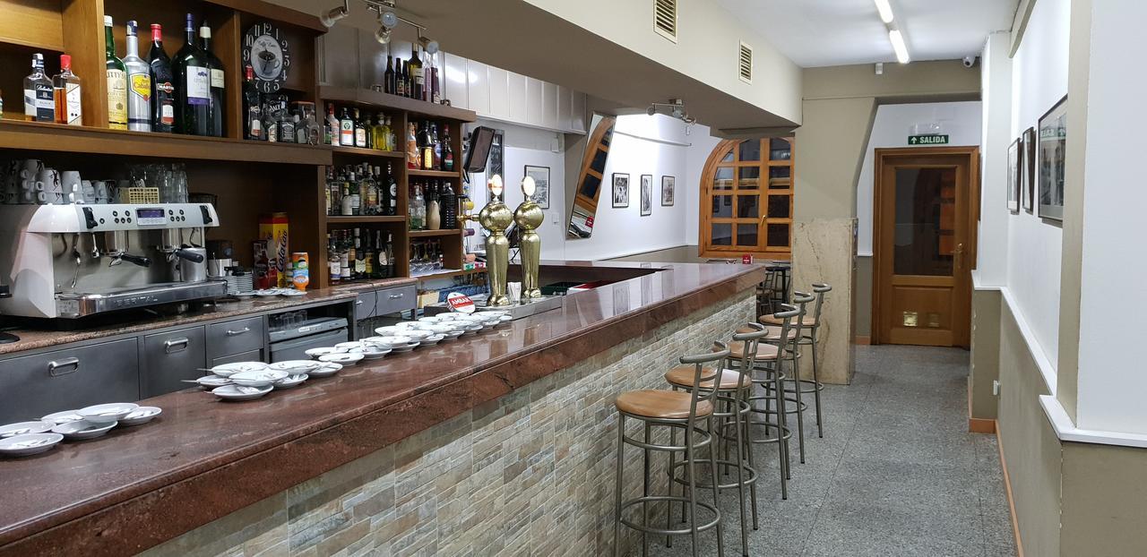 Hostal El Busto Теруел Екстериор снимка